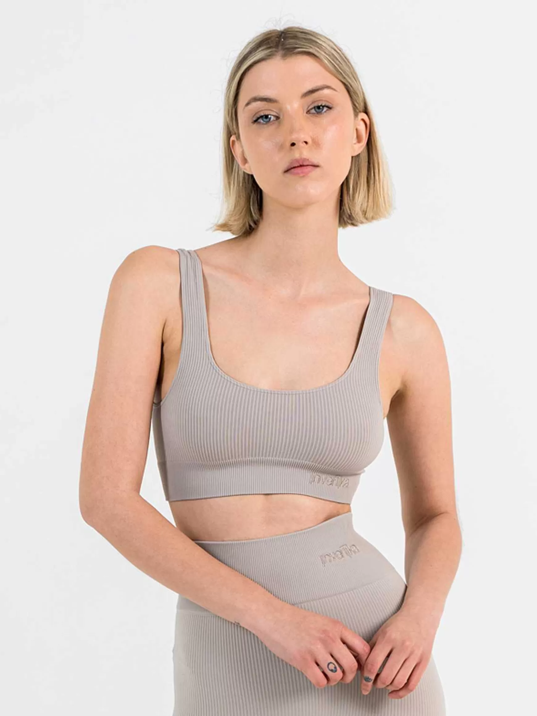 Armonika Top Sportswear Donna In Microfibra Beige Effetto Push Up Modellante E Contenitivo A Costine*Invertika Fashion