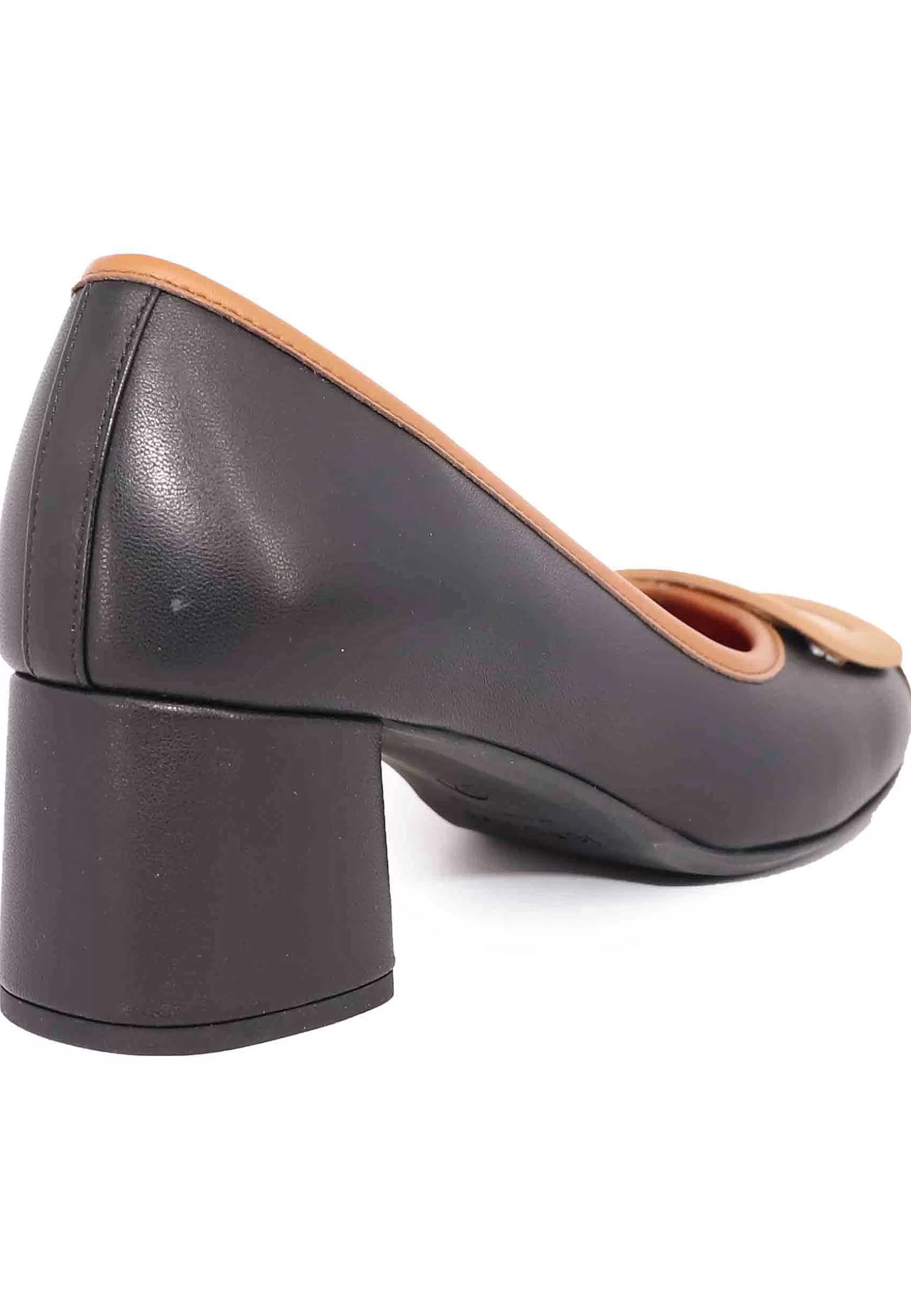 Decollete Donna In Pelle Nera Con Accessorio E Punta Tonda*Le Babe Outlet