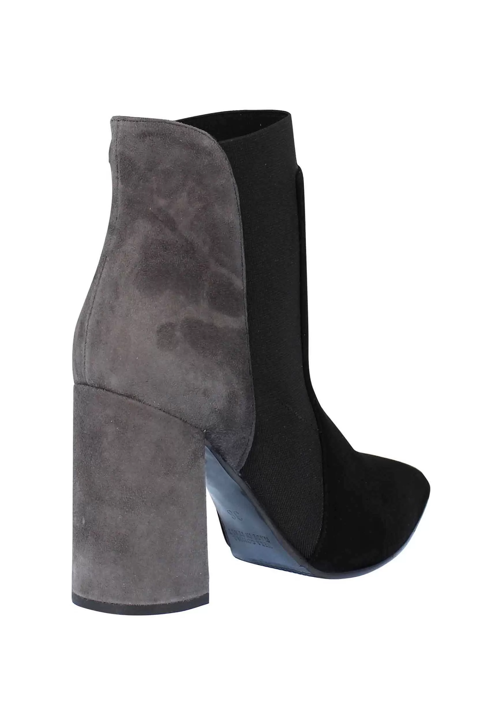 Stivaletti Beatles Donna In Camoscio Nero Con Punta A Punta A Tacco Alto** Sale