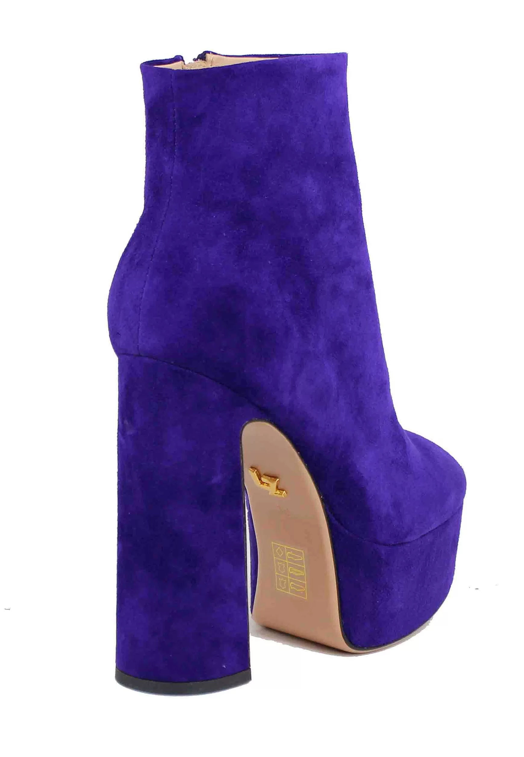 Stivaletti Donna In Camoscio Viola Con Tacco Alto E Plateau Manerbe*Lola Cruz Best Sale